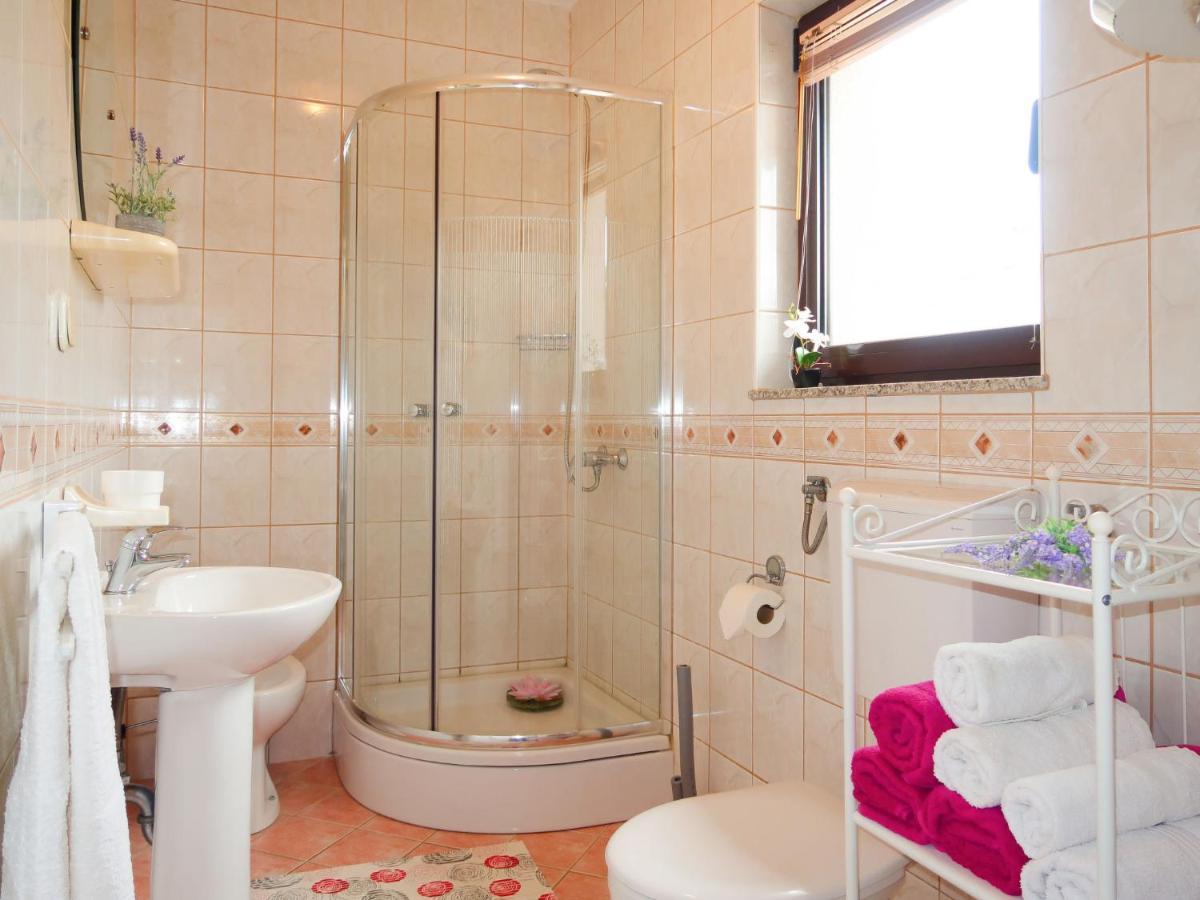 Apartment Rosic - Krk217 By Interhome Kornić Buitenkant foto