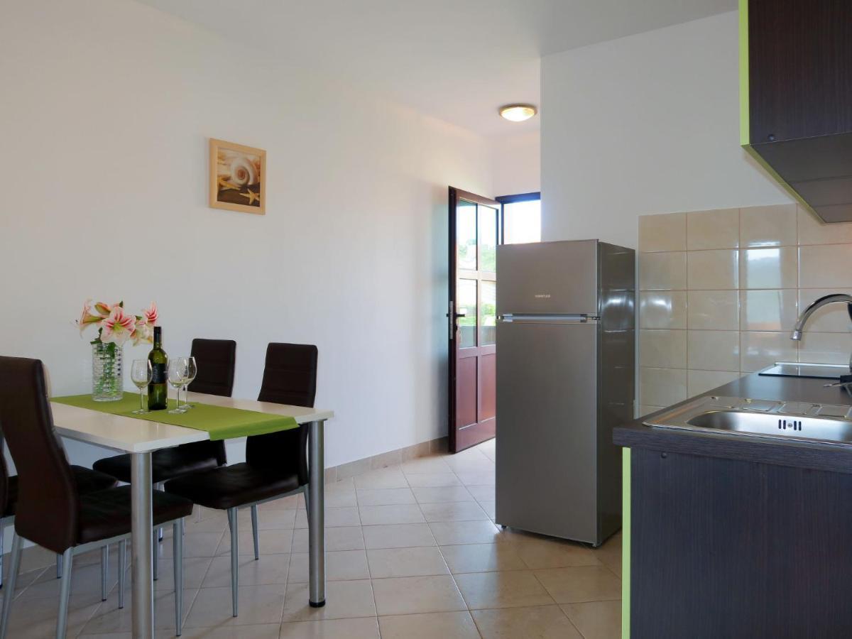 Apartment Rosic - Krk217 By Interhome Kornić Buitenkant foto