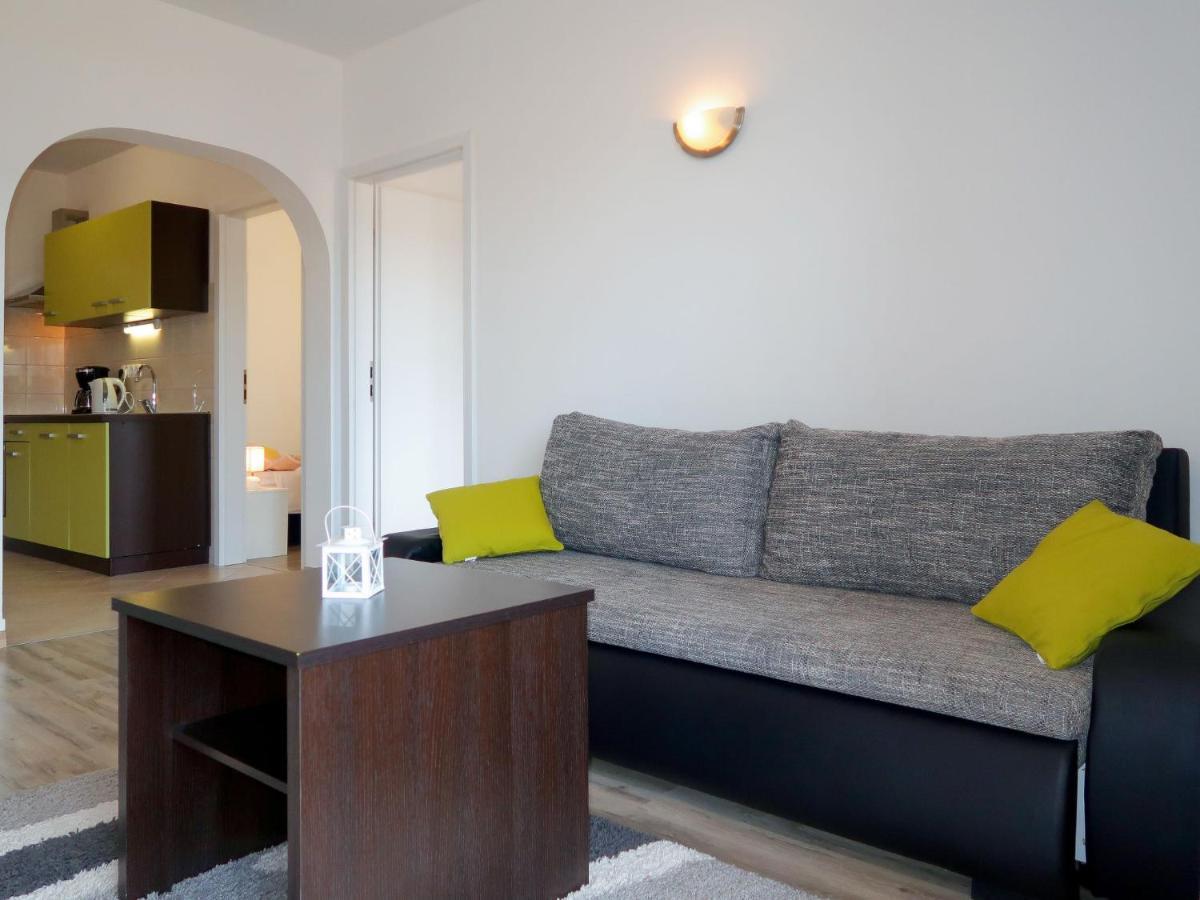 Apartment Rosic - Krk217 By Interhome Kornić Buitenkant foto