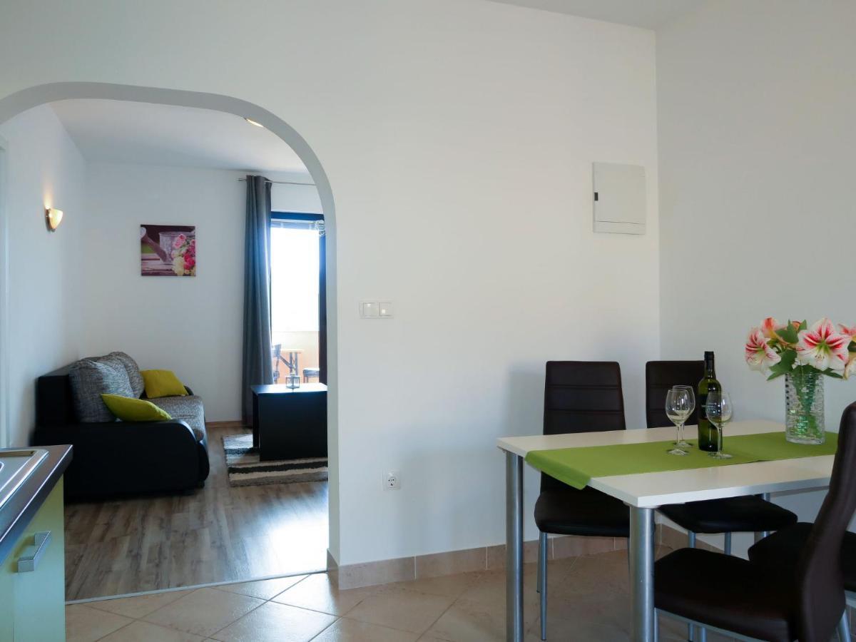 Apartment Rosic - Krk217 By Interhome Kornić Buitenkant foto