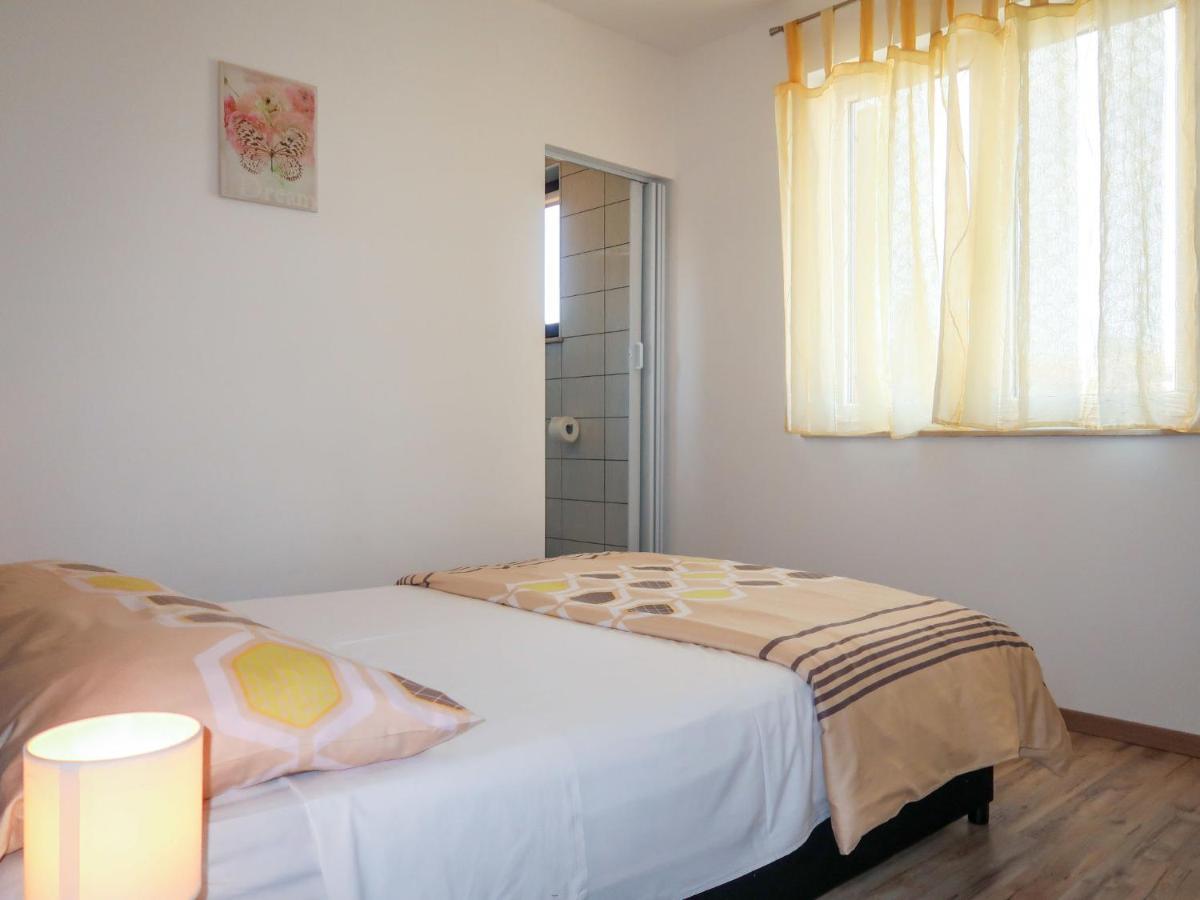 Apartment Rosic - Krk217 By Interhome Kornić Buitenkant foto
